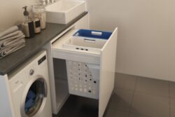 Prádelní koš Elegance, 70 (2x35) l, 562-568x506x570 mm, bílý plast - Prádelní koš Elegance pro montáž do zásuvky